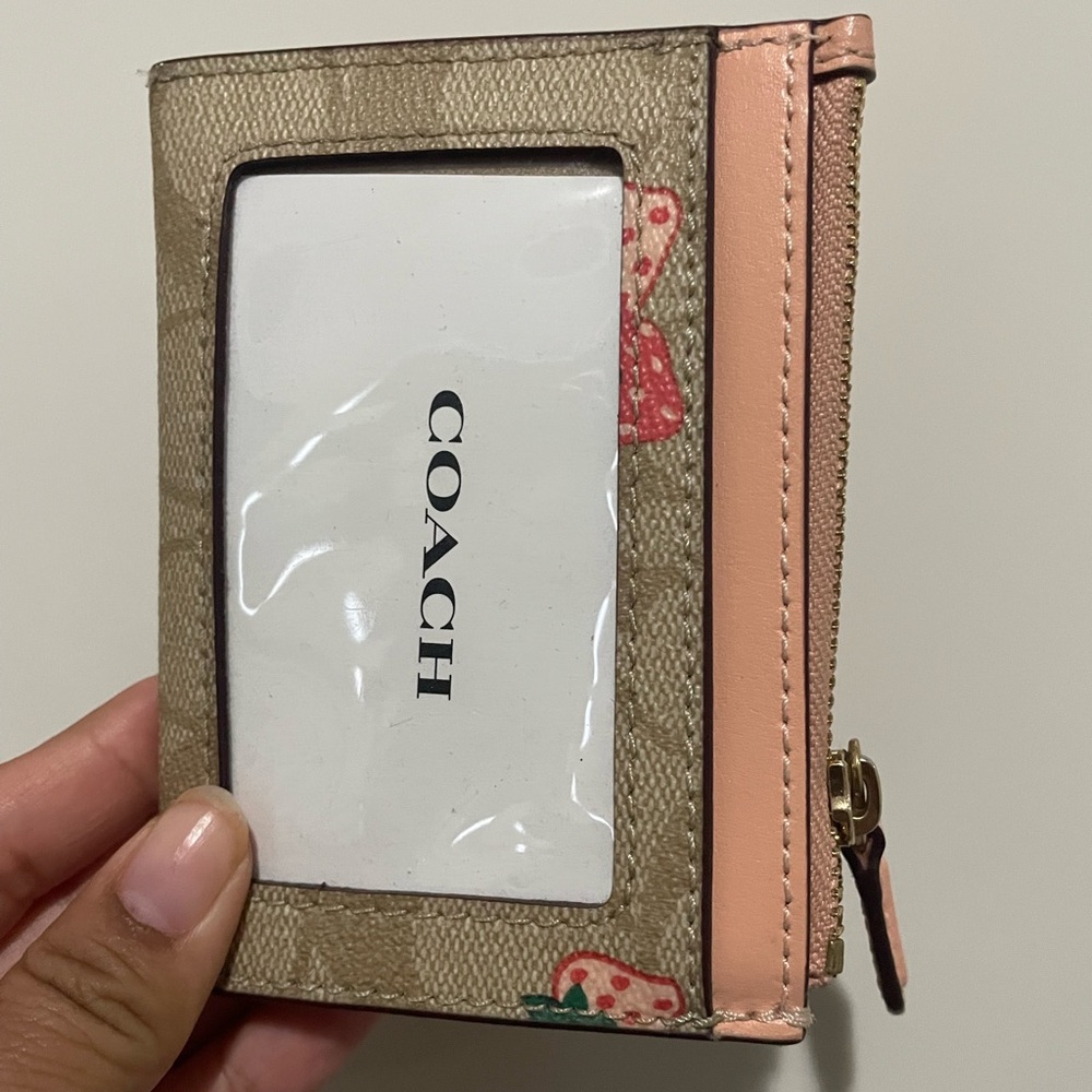 SOLD Coach Strawberry Mini Skinny ID case - Picture 8 of 11